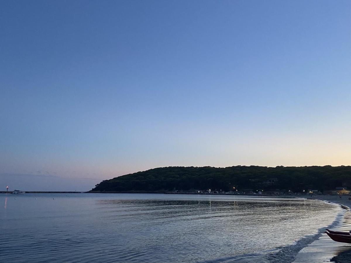 Willa Casita Porto Pino Zewnętrze zdjęcie